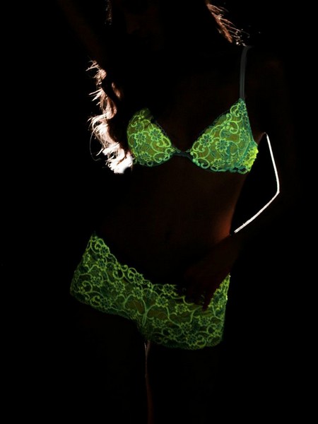 roupa intima neon